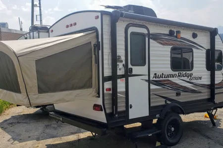 Lightweight- Starcraft Autumn Ridge Extreme Overland 