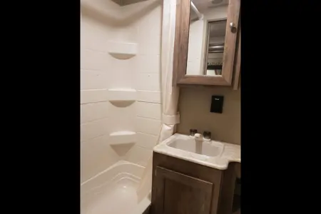 Little’s Palomino Puma 30dbsc Travel Trailer