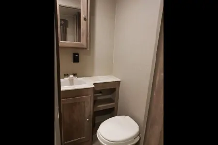 Little’s Palomino Puma 30dbsc Travel Trailer