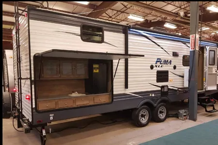 Little’s Palomino Puma 30dbsc Travel Trailer