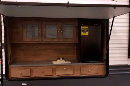 Little’s Puma 30dbsc Camper