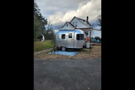 Ward's Airstream Bambi 16RB Travel Trailer