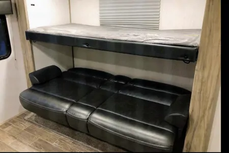 Lisa’s Family Fun Camping Adventures! 2021- Sleeps 8 Comfortably!