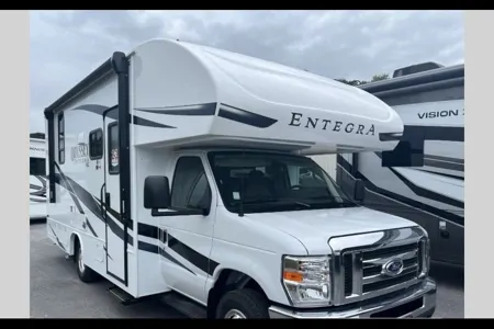 Quinta’s NEW 22ft Entegra RV