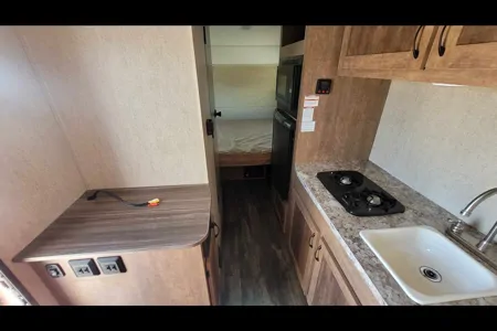 Paul's Starcraft Comet 16 QB Travel Trailer