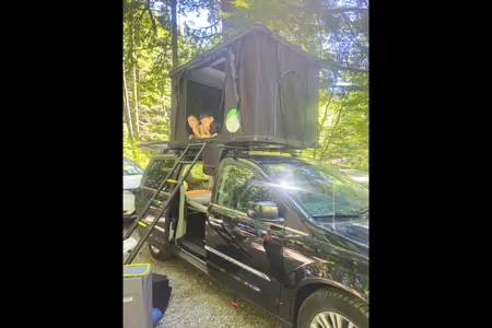 Billy's Chrysler town and country Campervan