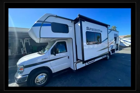 32 - 2021 Forest River Sunseeker
