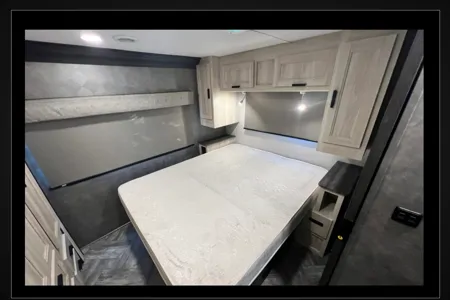 32 - 2021 Forest River Sunseeker