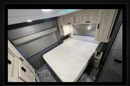 32 - 2021 Forest River Sunseeker