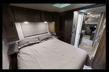 32 - 2021 Forest River Sunseeker