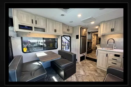 32 - 2021 Forest River Sunseeker