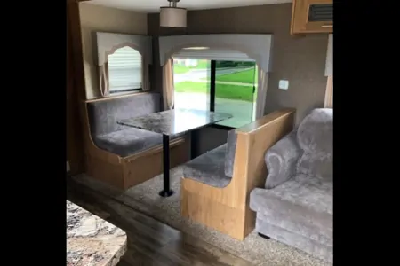 Wheelchair accessible RV travel trailer