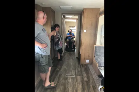 Wheelchair accessible RV travel trailer