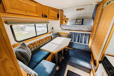 Camper Truck - 2005 Ford F250 (red) + Kodiak K99