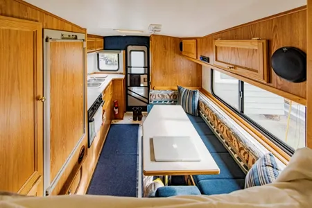 Camper Truck - 2005 Ford F250 (red) + Kodiak K99