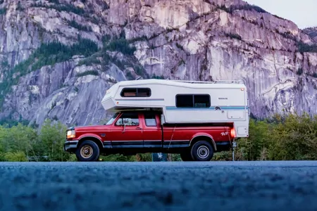 Camper Truck - 2005 Ford F250 (red) + Kodiak K99