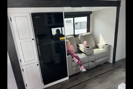 Matthew's Highland Ridge RV Open range Travel Trailer