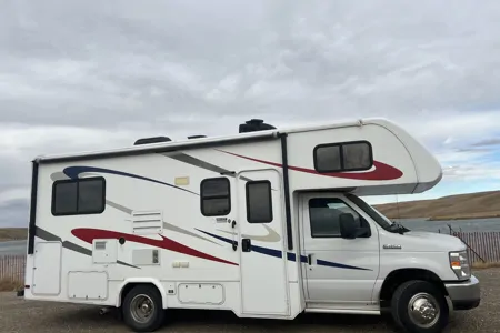 Fleet #C9 Class C with Dinette Slideout – Spacious Luxury for Families (Sleeps 4 Adults, 2 Children)