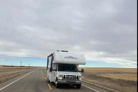 Fleet #C9 Class C with Dinette Slideout – Spacious Luxury for Families (Sleeps 4 Adults, 2 Children)