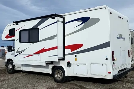 Fleet #C9 Class C with Dinette Slideout – Spacious Luxury for Families (Sleeps 4 Adults, 2 Children)