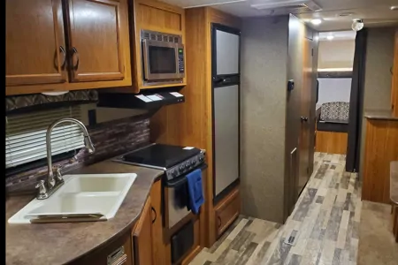 Cole's Starcraft 309 BHL Travel Trailer