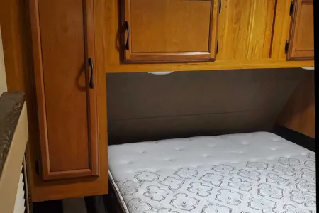 Cole's Starcraft 309 BHL Travel Trailer