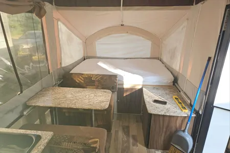 barry's Viking 2308stls Tent Trailer