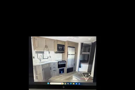 stavros's Starcraft 26 BHS Home away from Home fun house