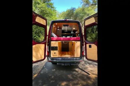 Scenic Vans' "The Shasta 2" - Unlimited Mileage