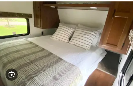 Liz and Jeff's Jayco 32BHDS Travel Trailer