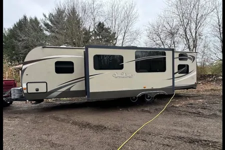 Derick's Evergreen Sun valley Travel Trailer