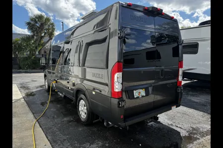 2024 Thor Dazzle Rear Bath
