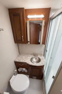 A10 Family Adventure Class A *NEW STARLINK WiFi*-2SlideOuts-Private Suite