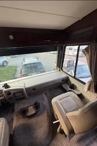 A10 Family Adventure Class A *NEW STARLINK WiFi*-2SlideOuts-Private Suite