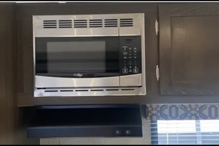 The Lounge Lodge Bunkhouse