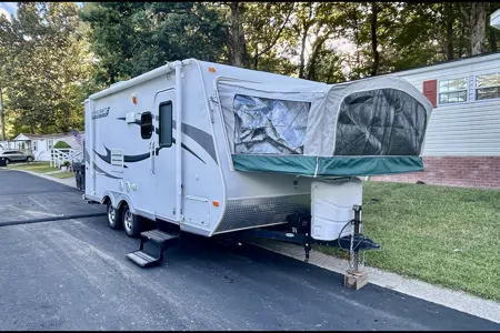 2012 Starcraft Travel