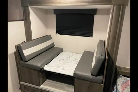 Usman’s 2021 Viking 17BHS Travel Trailer
