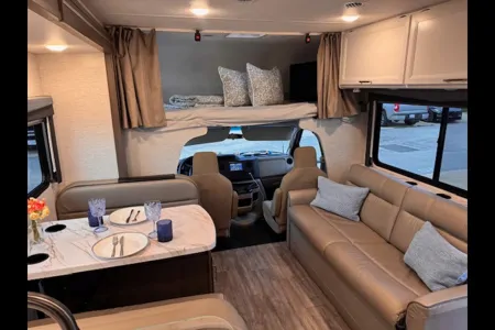 NEW 2025 28Z Thor Four Winds | Family Adventure Ready