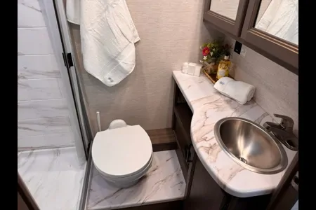 NEW 2025 28Z Thor Four Winds | Family Adventure Ready