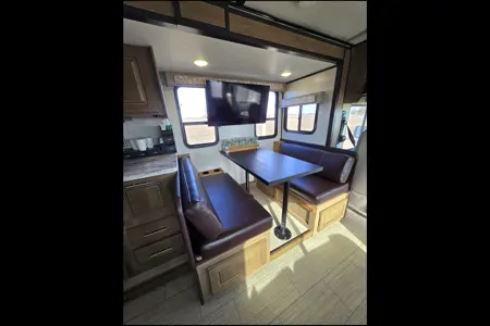 The Defiant - Forest River FR3 32DS Class A