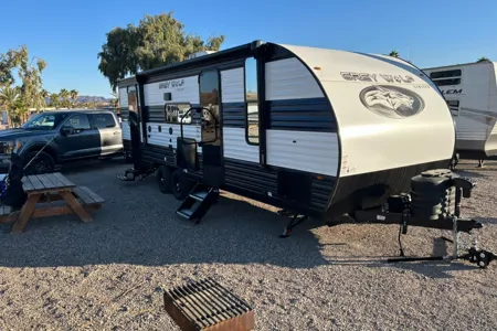 Fernando 's Jayco Grey Wolf Limited Travel Trailer