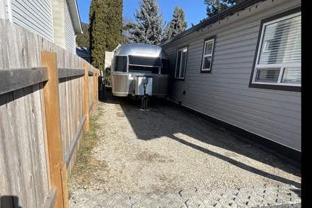 Shuswap Airstream Flying Cloud RTB Travel Trailer