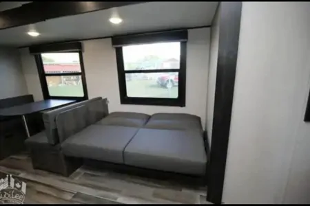 Starcraft Autumn Ridge Travel Trailer