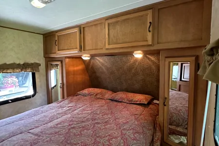 Alf's Coachmen Apex Travel Trailer