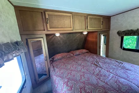 Alf's Coachmen Apex Travel Trailer
