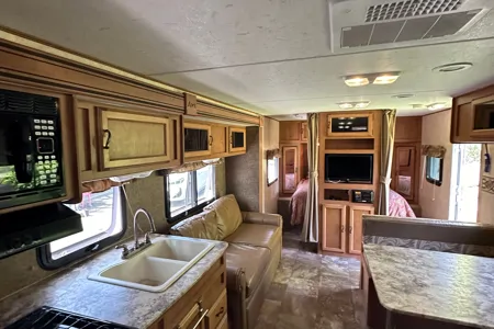 Alf's Coachmen Apex Travel Trailer