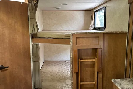 Alf's Coachmen Apex Travel Trailer