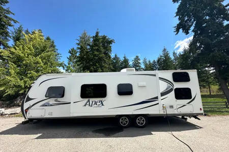 Alf's Coachmen Apex Travel Trailer