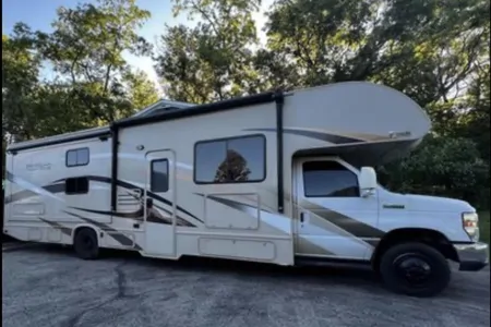 Thor Motor Coach Freedom Elite