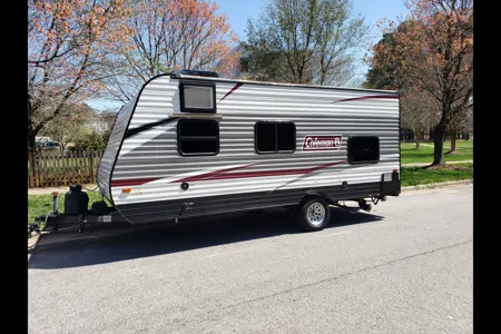 elliot's Dutchmen Lantern 17fq Travel Trailer